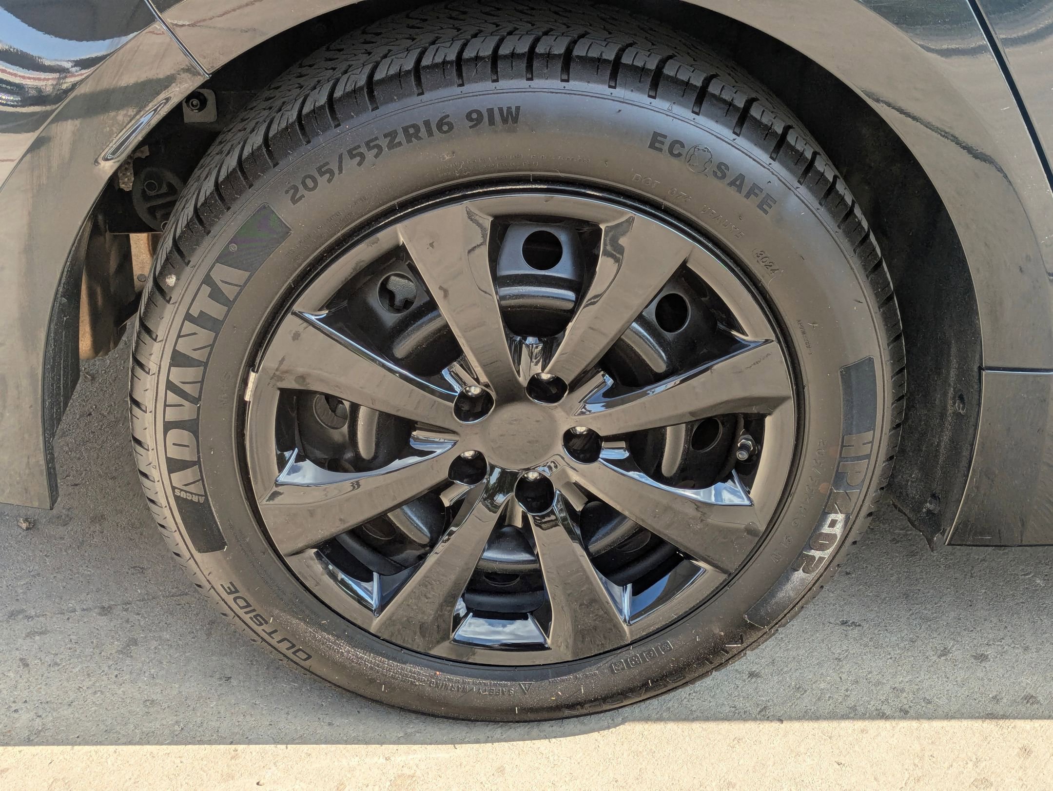 2022 Toyota Corolla LE photo 28