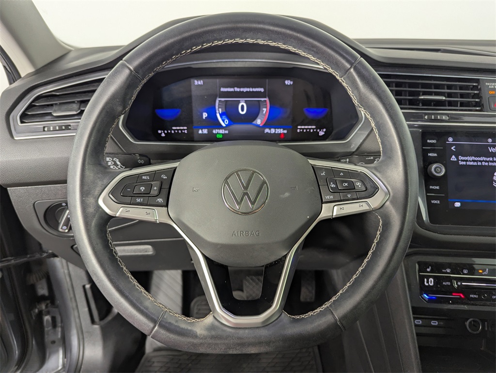 2022 Volkswagen Tiguan SE photo 19