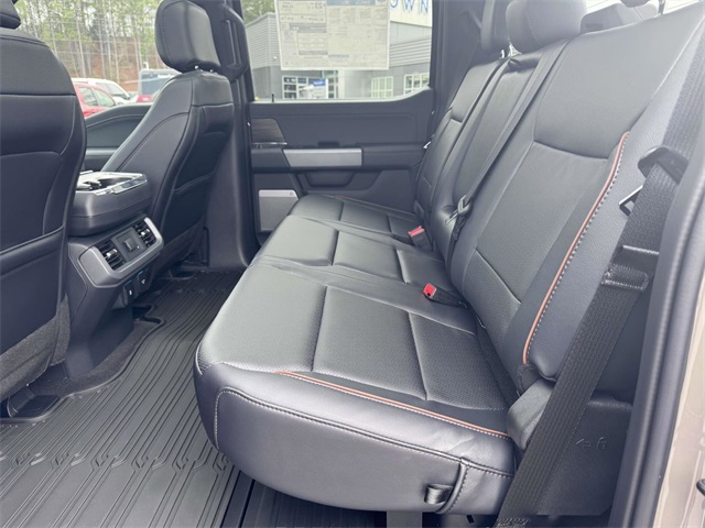 2025 Ford F-150 Lariat photo 9