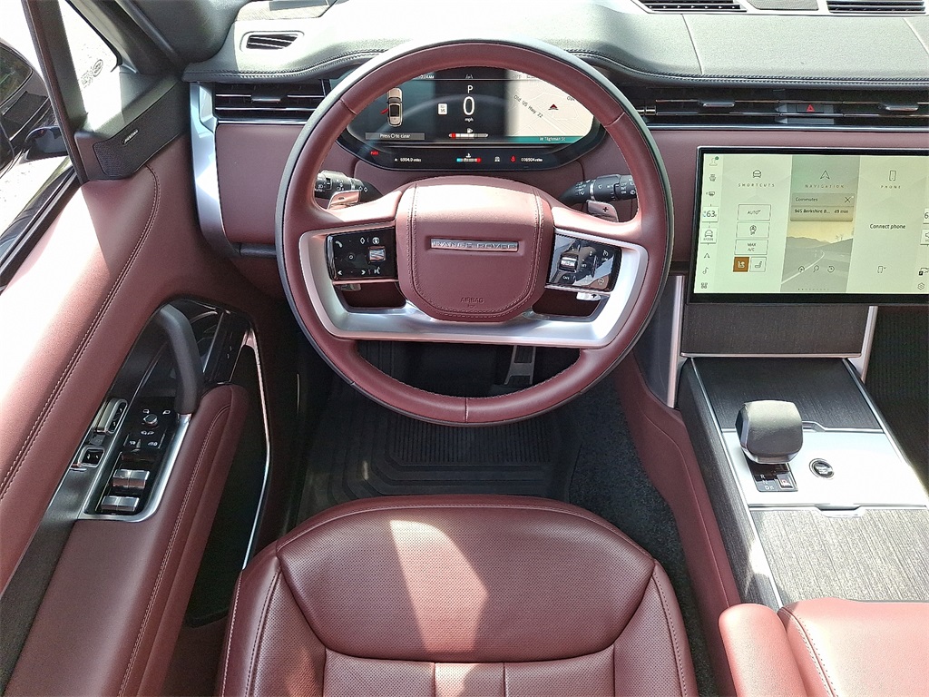 2025 Land Rover Range Rover SE photo 8
