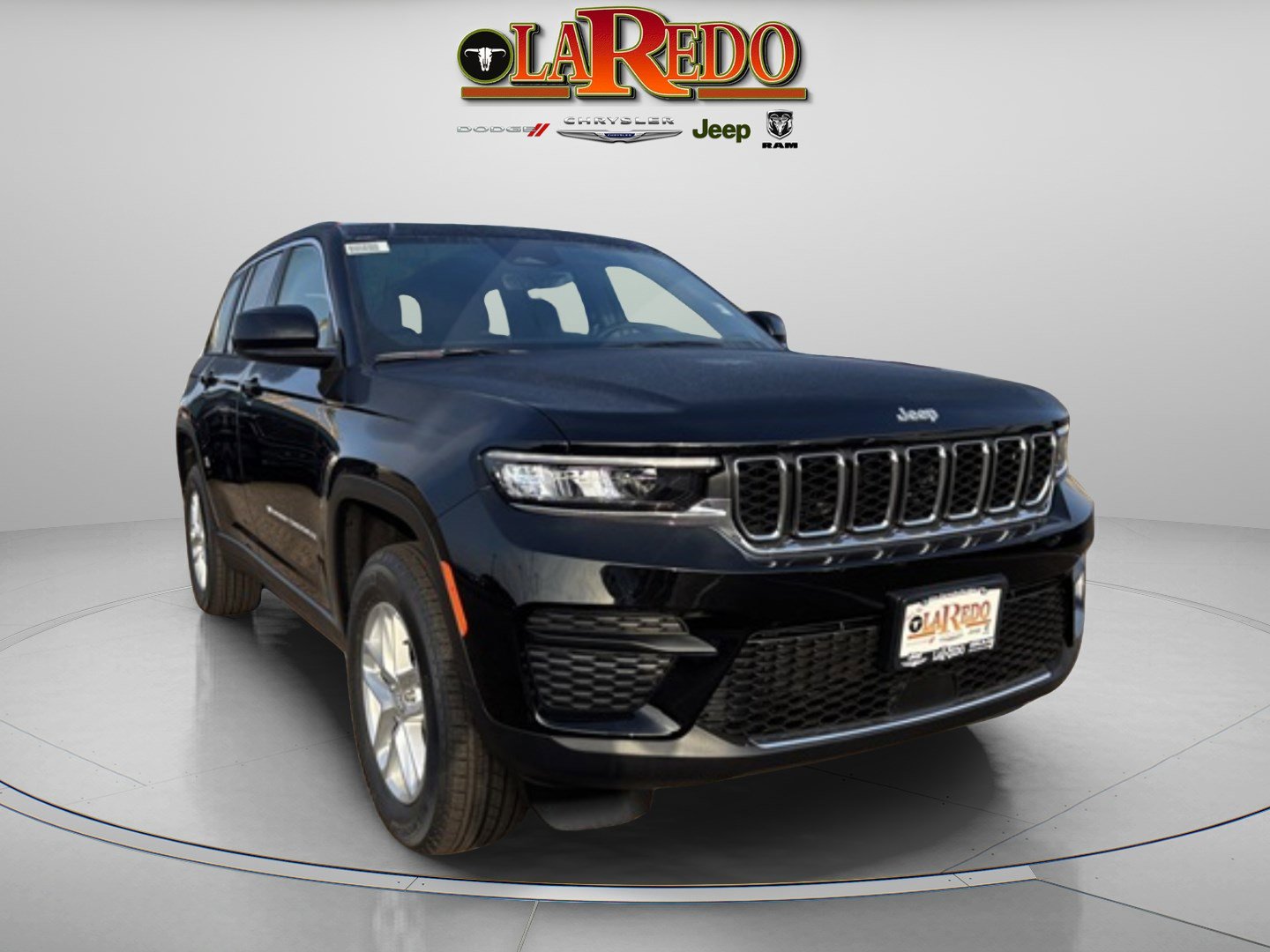 2025 Jeep Grand Cherokee Laredo's photo