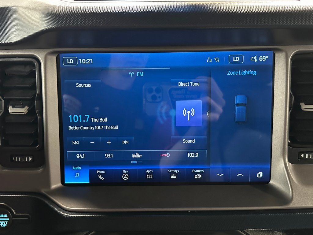 2022 Ford Bronco Outer Banks photo 14