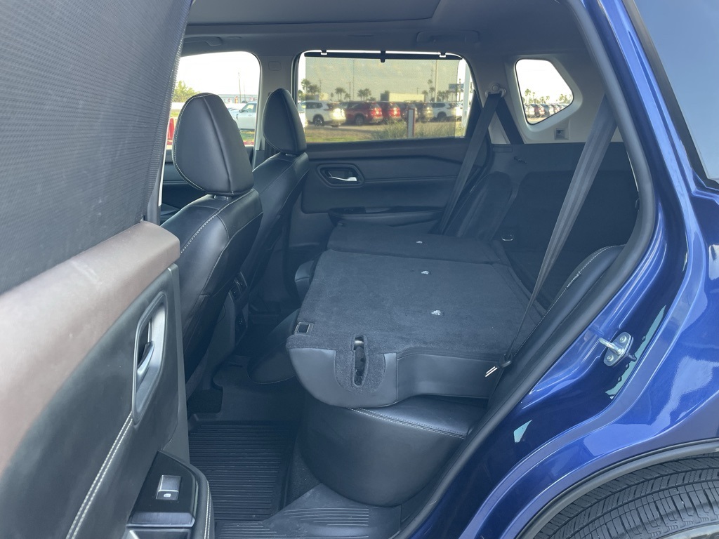 2023 Nissan Rogue SL photo 19