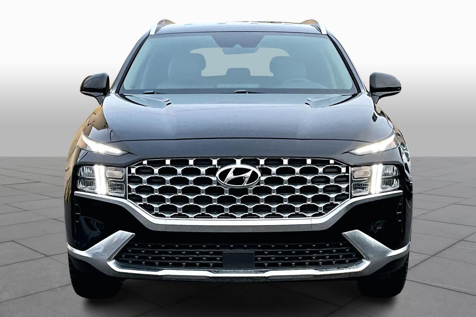 2022 Hyundai Santa Fe SEL photo 3