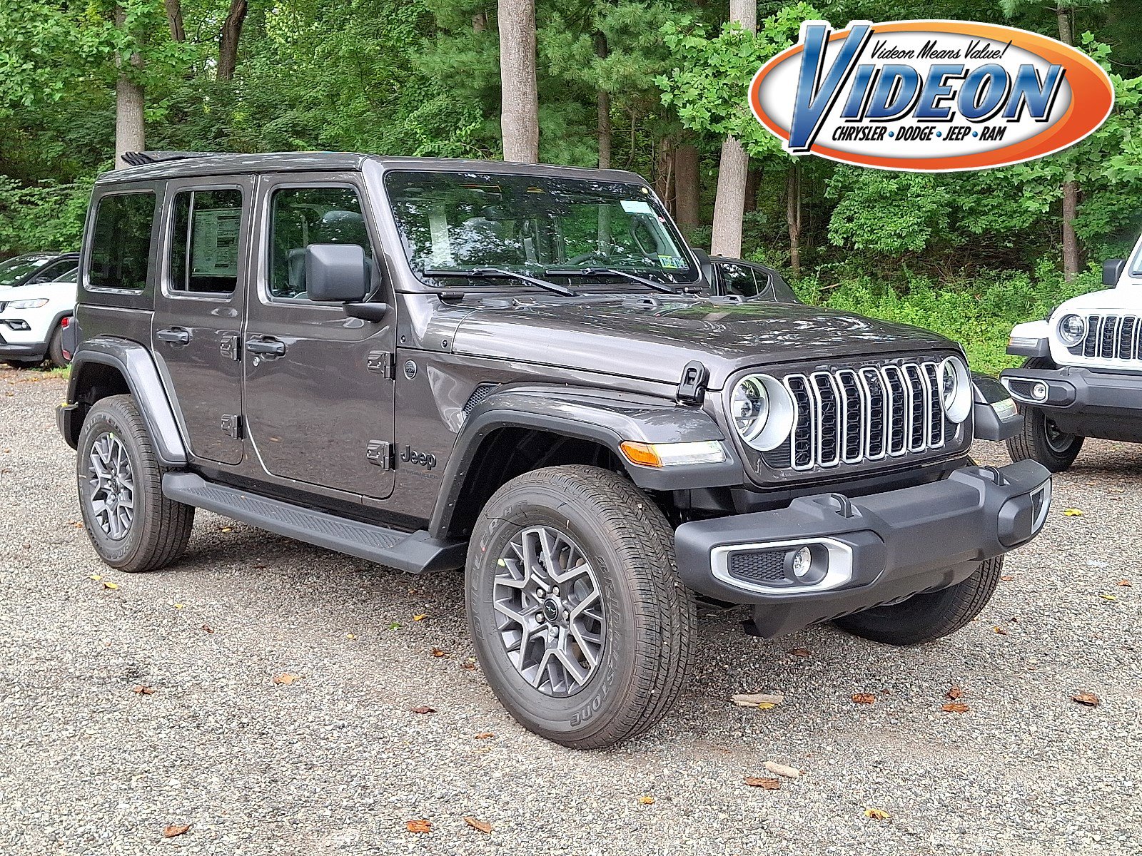2025 Jeep Wrangler 4-Door Sahara's photo