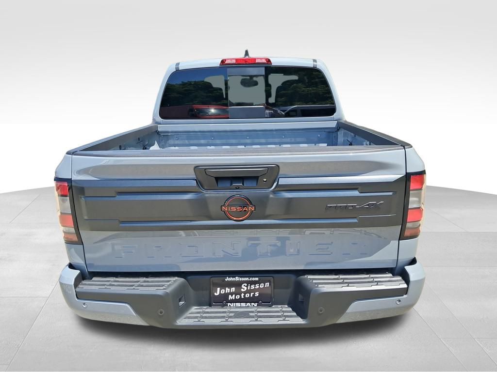 2025 Nissan Frontier PRO-4X photo 4