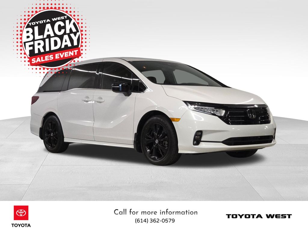 2024 Honda Odyssey Sport photo 3