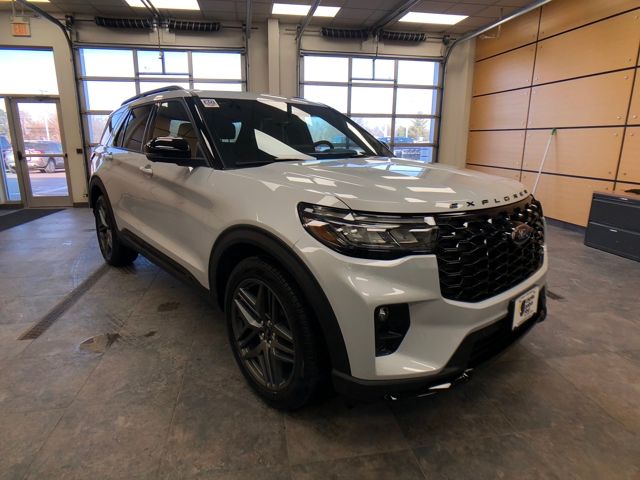 2026 Ford Explorer ST's photo