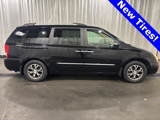 2014 Kia Sedona EX photo 2