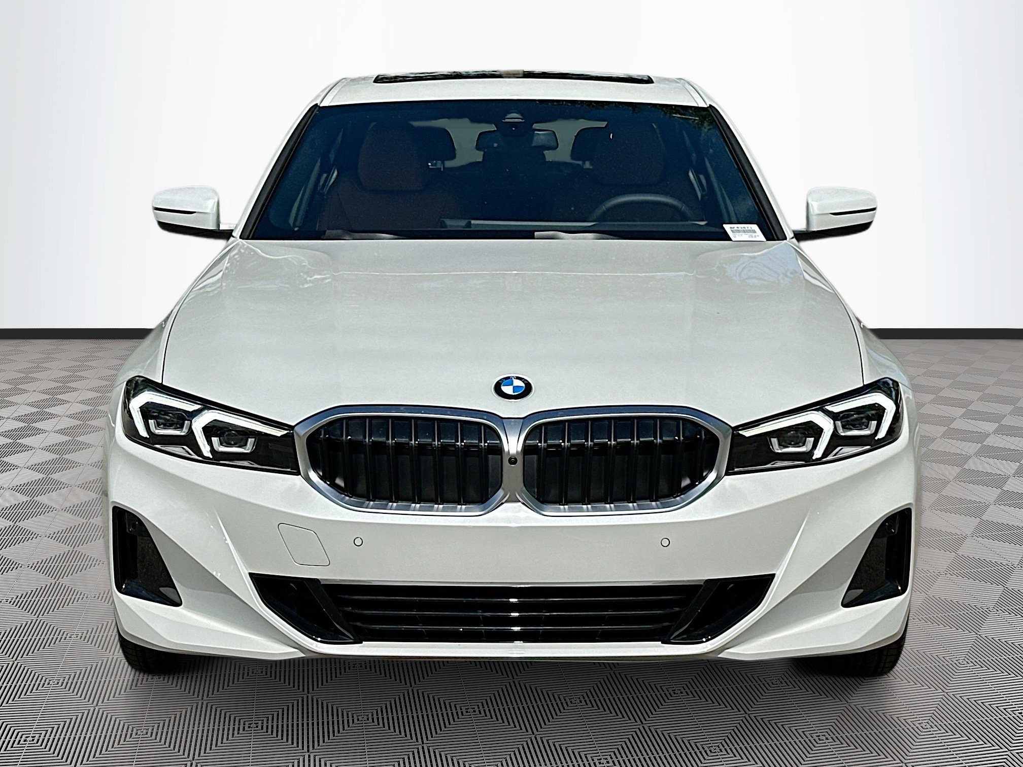2025 Bmw 330i photo 2