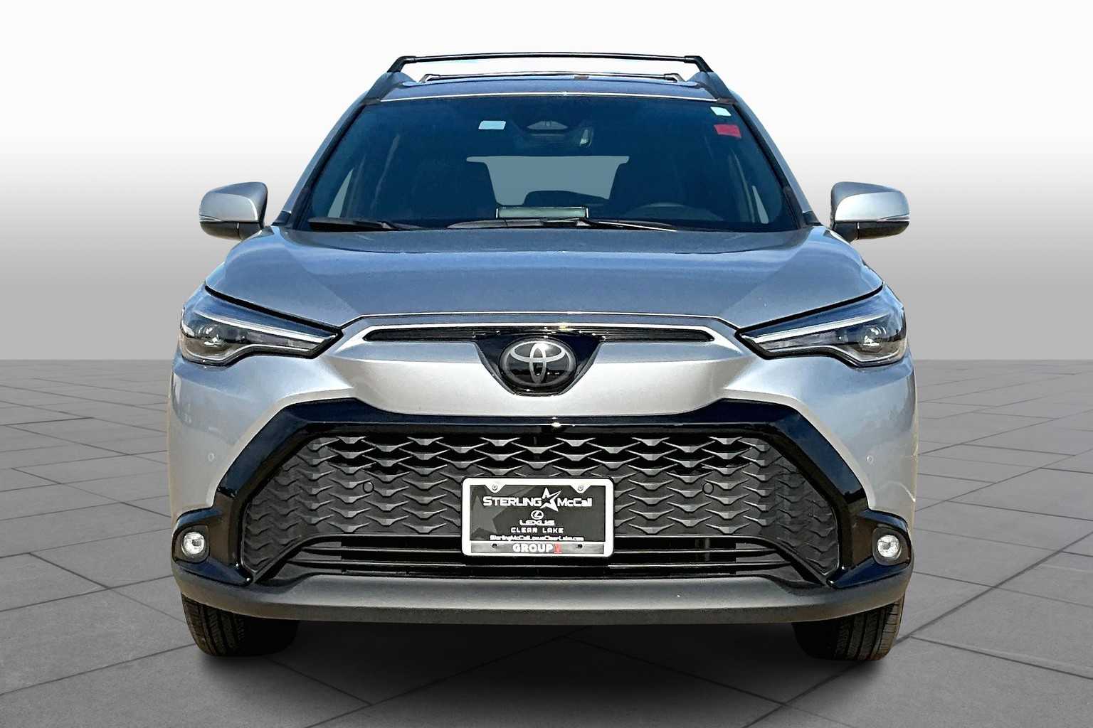 2024 Toyota Corolla Cross Hybrid XSE photo 3