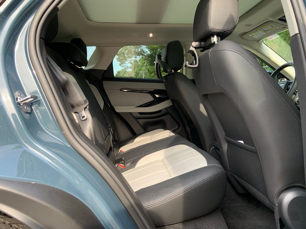 2025 Land Rover Range Rover Evoque Dynamic SE photo 20