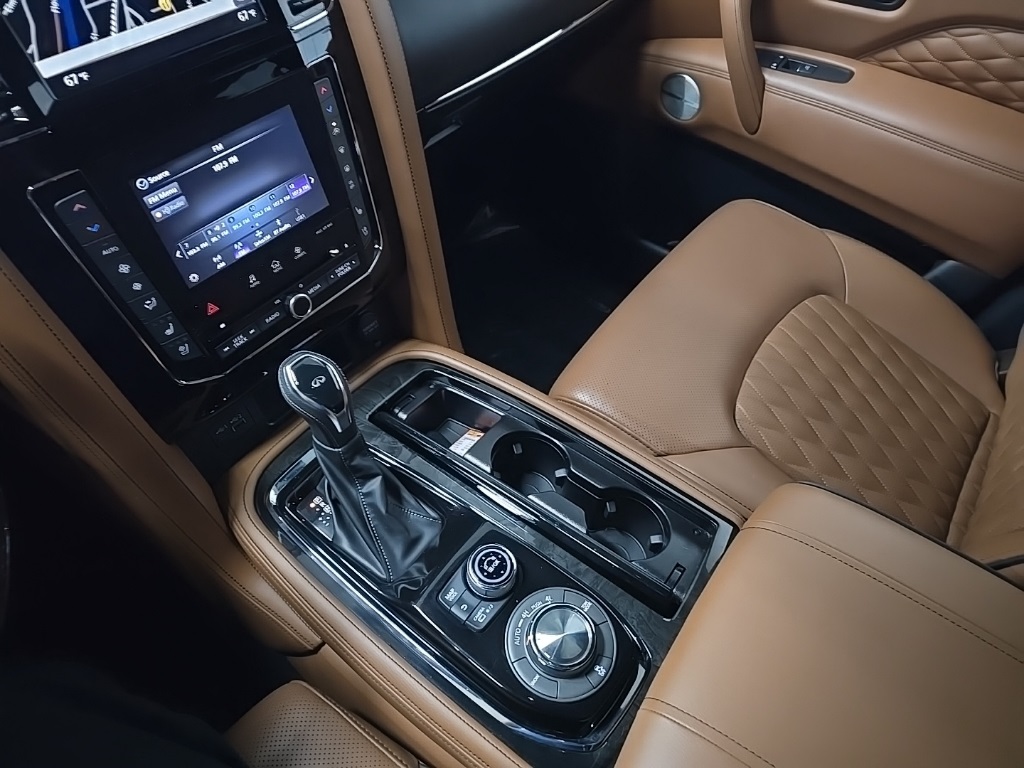 2021 Infiniti QX80 Sensory photo 26
