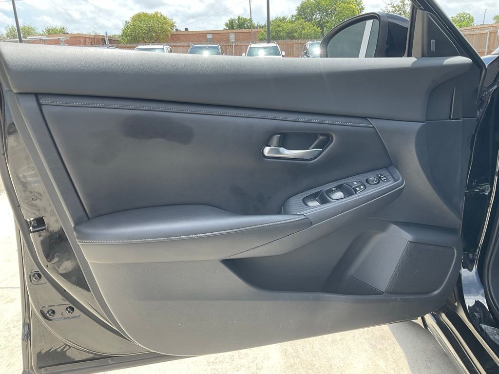2020 Nissan Sentra SV photo 22