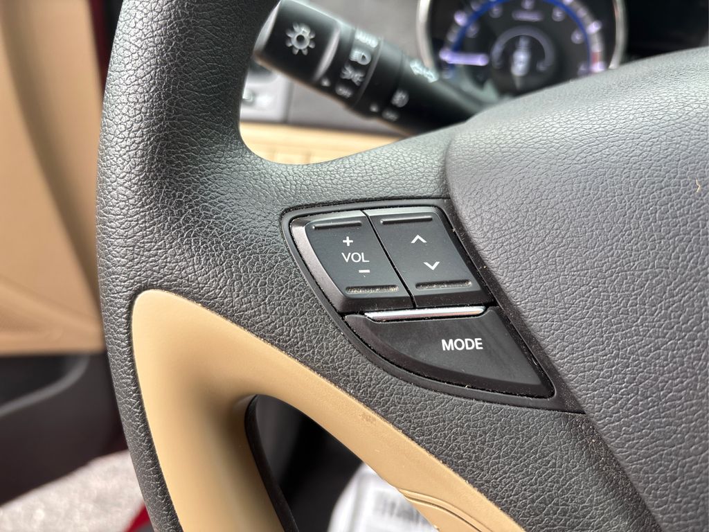2013 Hyundai Sonata GLS photo 26