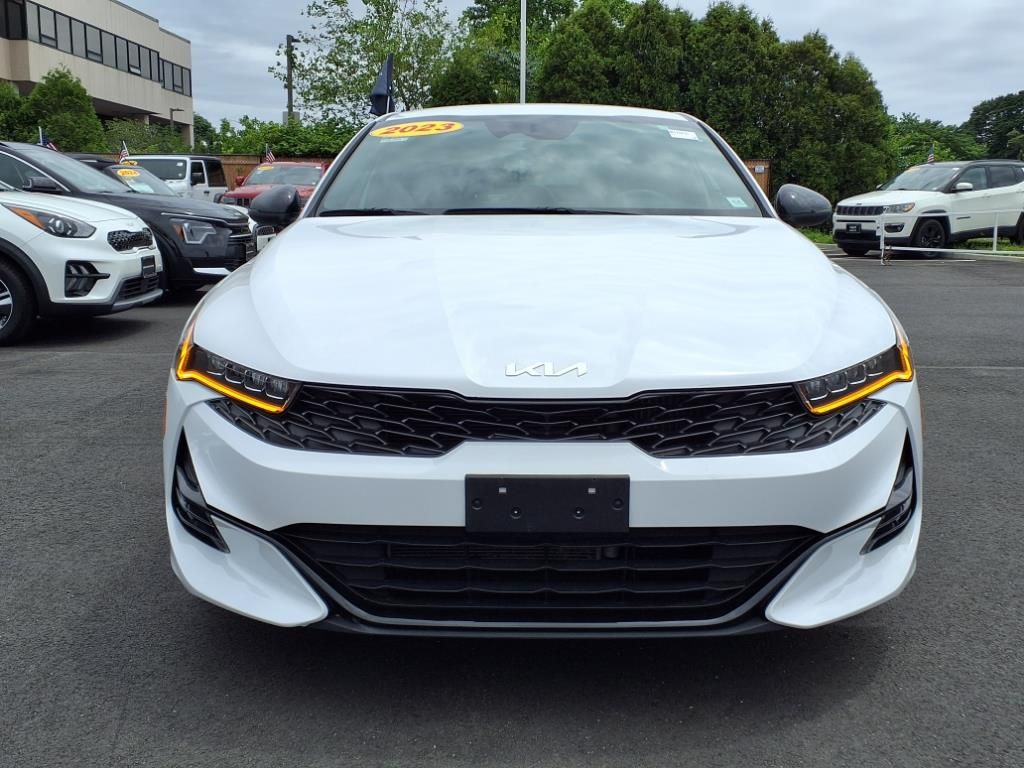2023 Kia K5 GT-Line photo 2