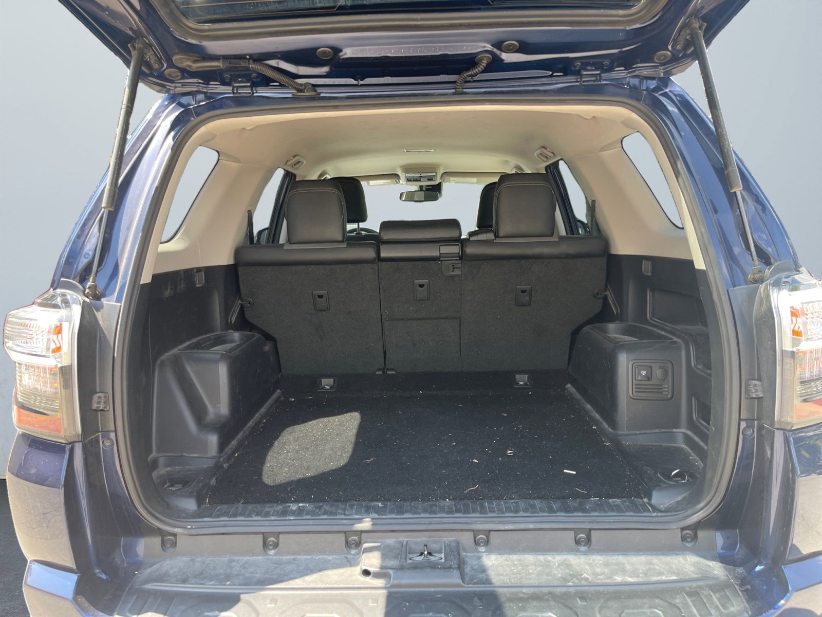 2022 Toyota 4Runner SR5 Premium photo 14