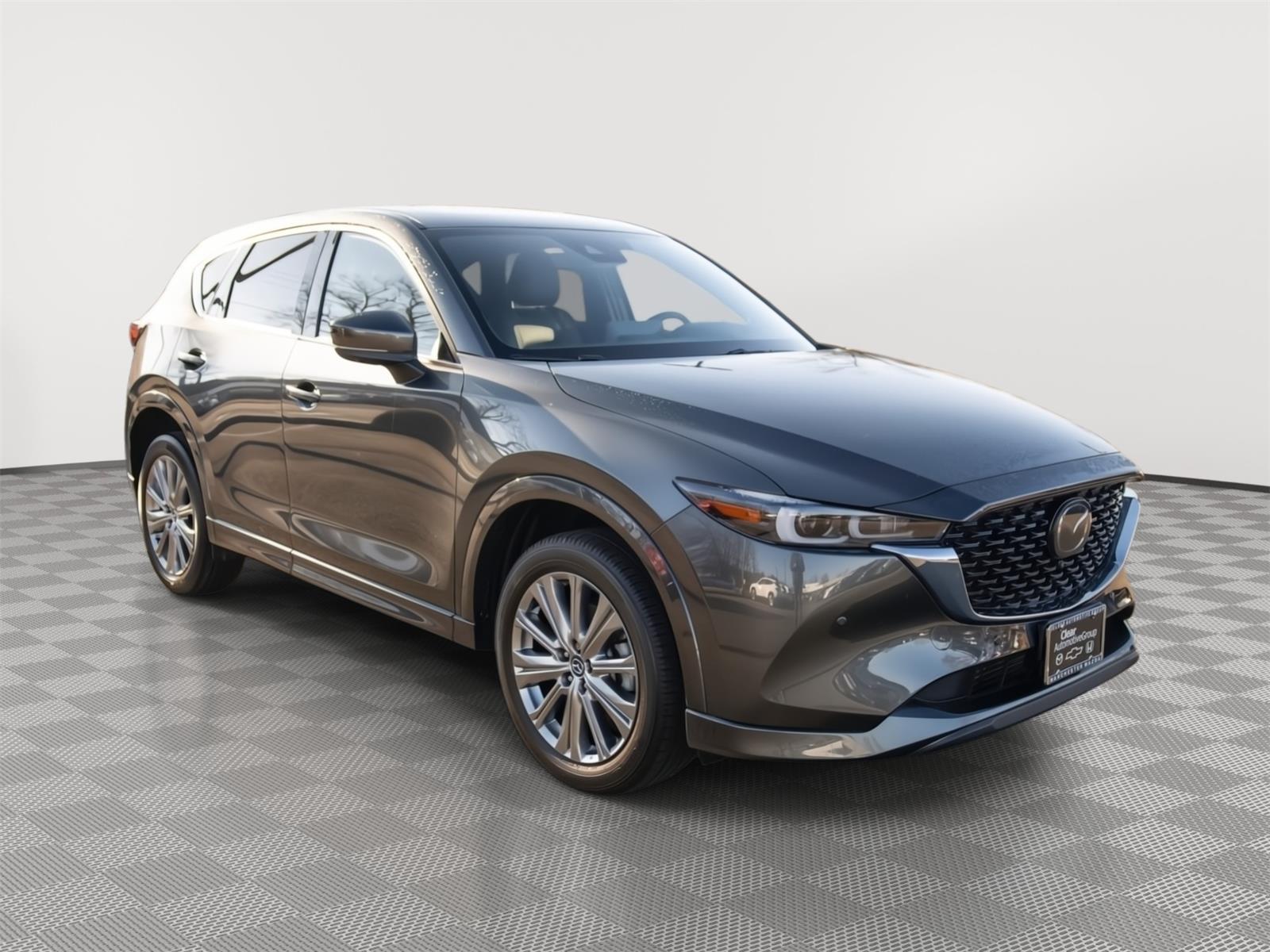 2022 Mazda CX-5 Signature's photo