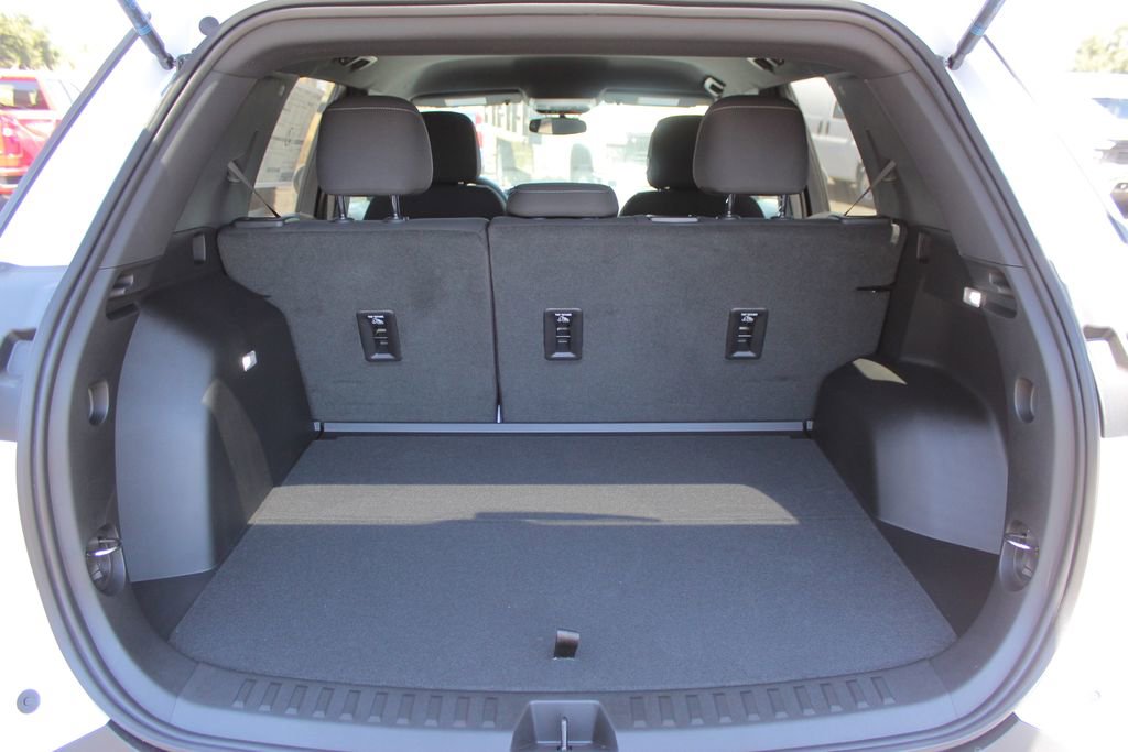 2026 Chevrolet Equinox LT photo 14