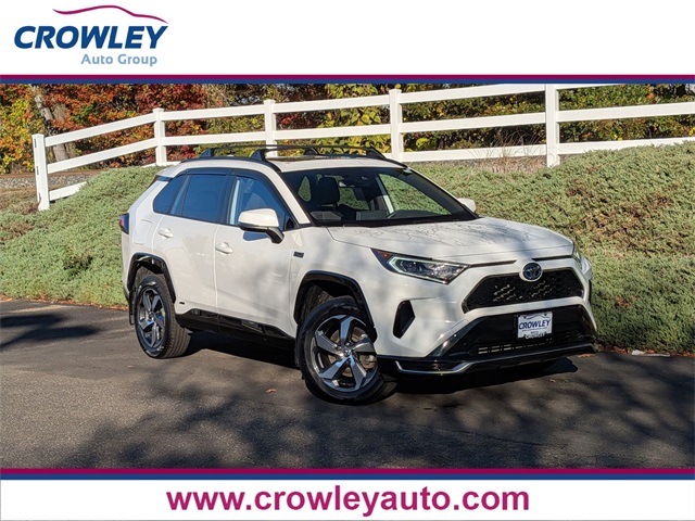 2021 Toyota RAV4 SE's photo