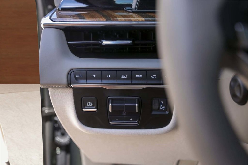 2024 Cadillac Escalade ESV Sport Platinum photo 14