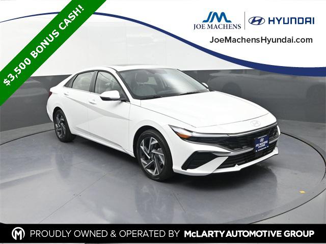 2025 Hyundai Elantra Limited's photo