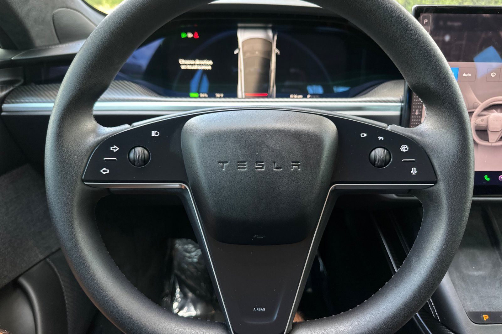 2024 Tesla Model S Plaid photo 16