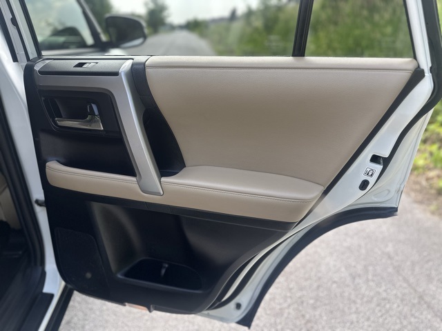 2022 Toyota 4Runner SR5 Premium photo 20