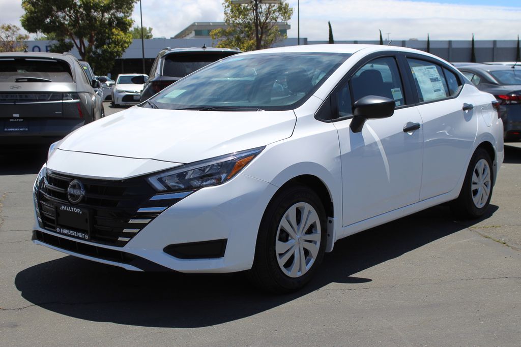 2025 Nissan Versa 1.6 S photo 2