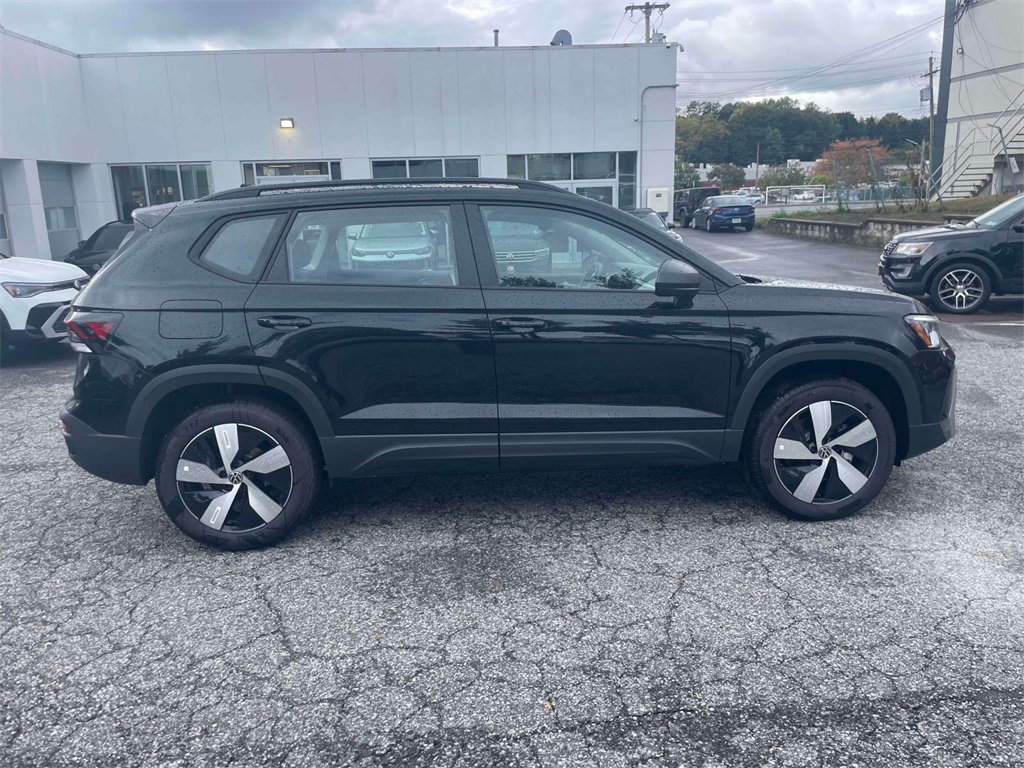 2025 Volkswagen Taos S photo 4