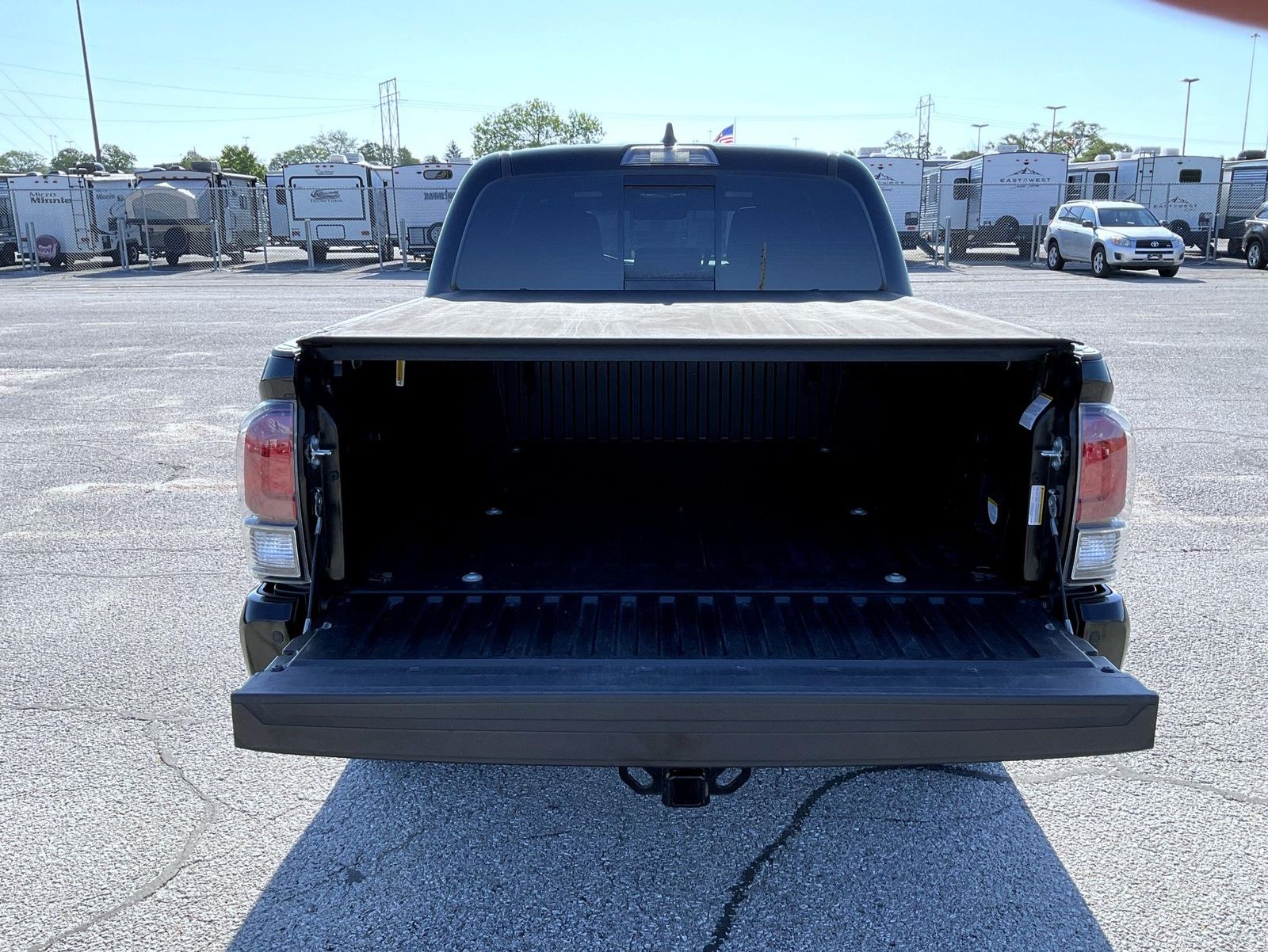2023 Toyota Tacoma Limited photo 19