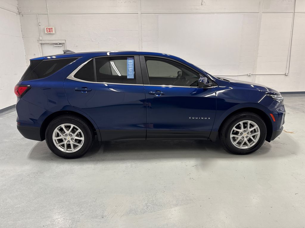 2022 Chevrolet Equinox LT photo 8
