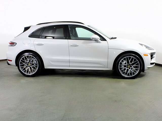 2021 Porsche Macan Turbo photo 8