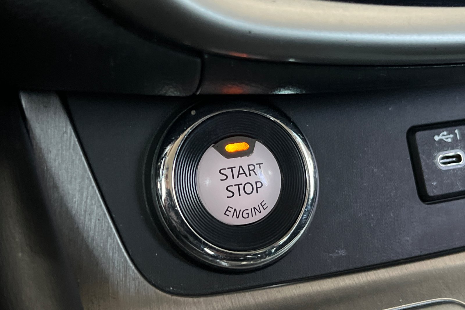 2020 Nissan Murano S photo 18