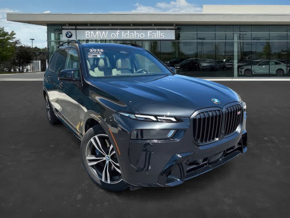 2025 BMW X7 M60i