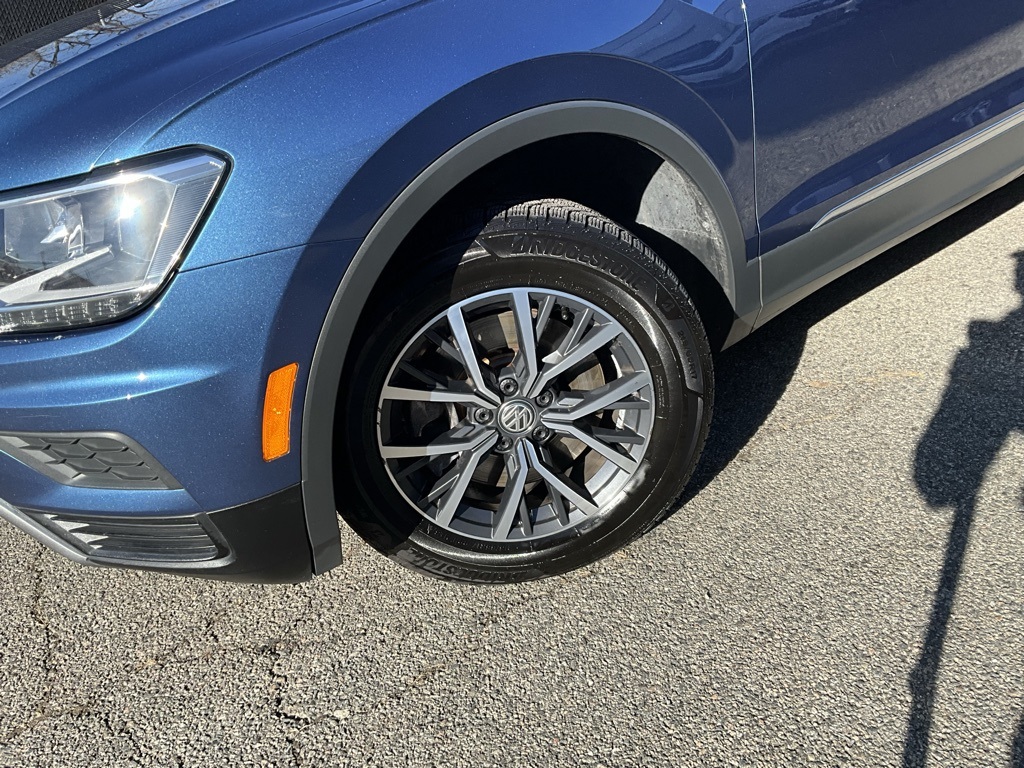 Used 2020 Volkswagen Tiguan SE with VIN 3VV2B7AX4LM045825 for sale in White Plains, NY