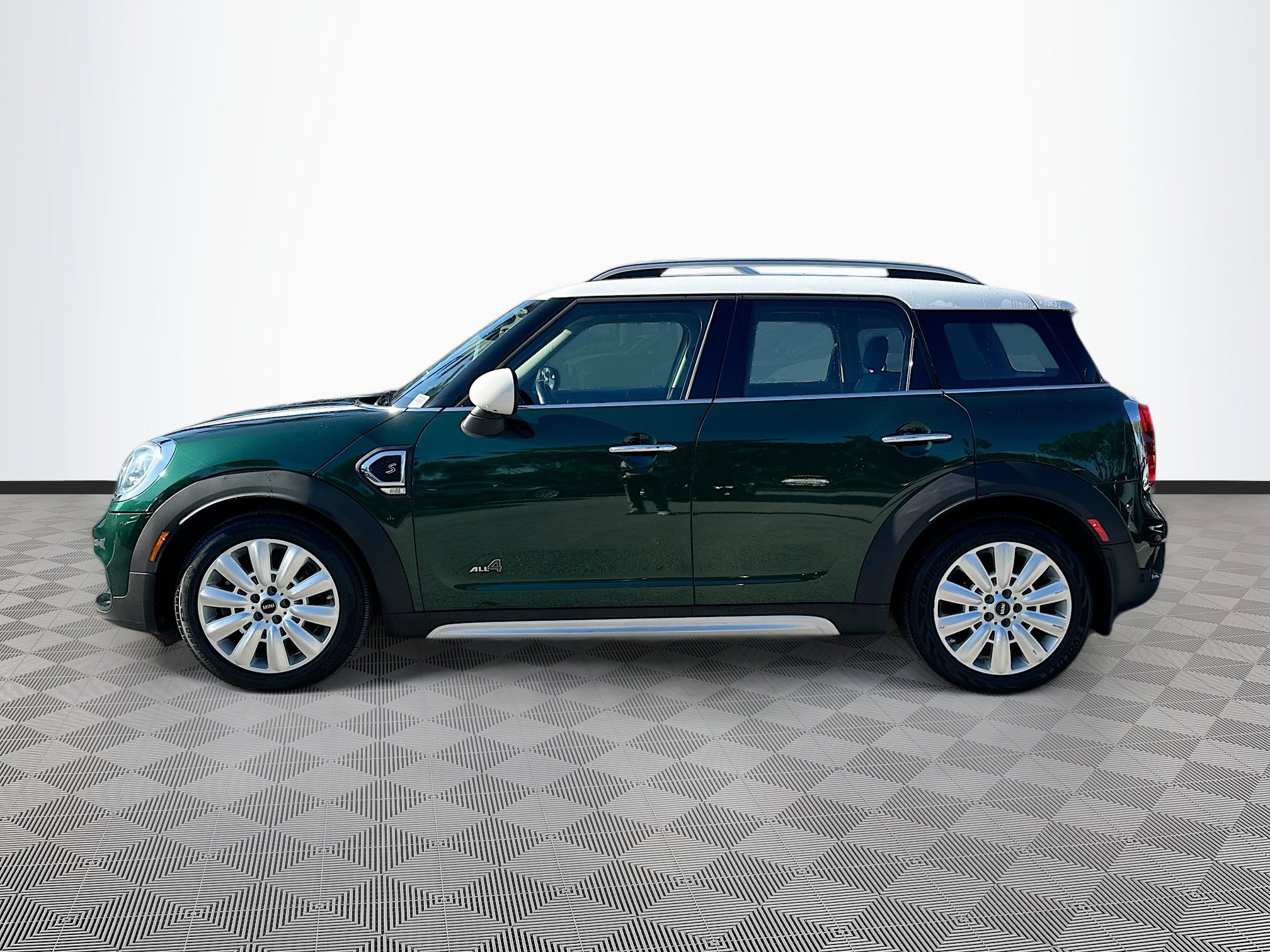 2019 Mini Countryman S ALL4 photo 4