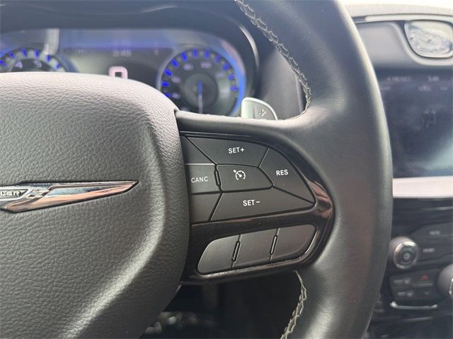 2018 Chrysler 300 photo 19