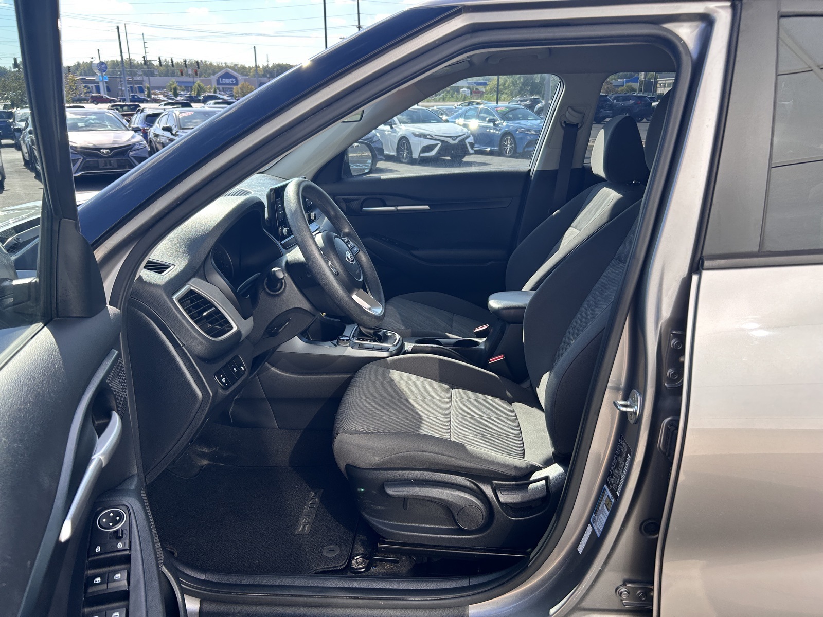 2021 Kia Seltos LX photo 14