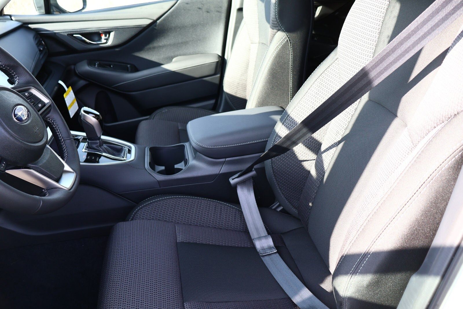 2025 Subaru Outback Premium photo 4