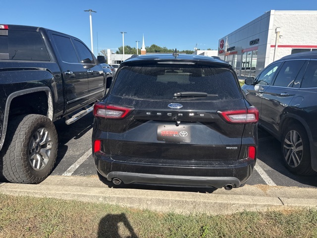 2023 Ford Escape ST-Line photo 5