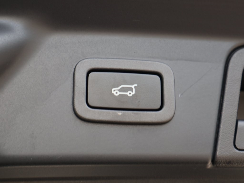 2020 Land Rover Range Rover Velar HSE R-Dynamic photo 10