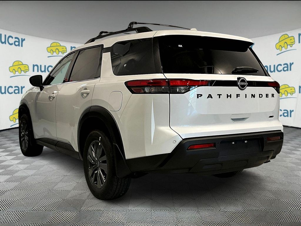 2025 Nissan Pathfinder SV photo 3