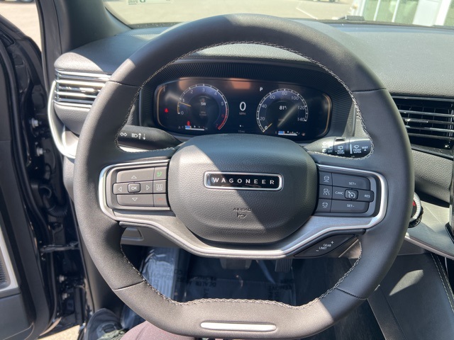 2025 Jeep Wagoneer Base photo 13