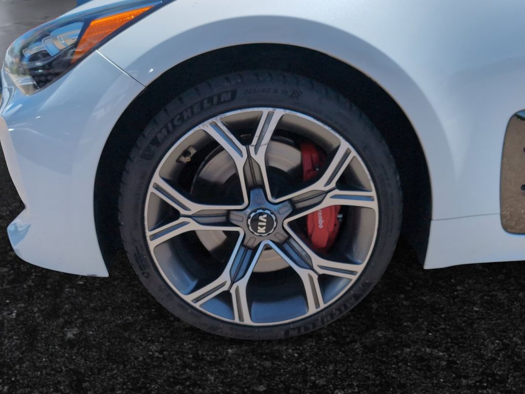 2019 Kia Stinger GT2 photo 25