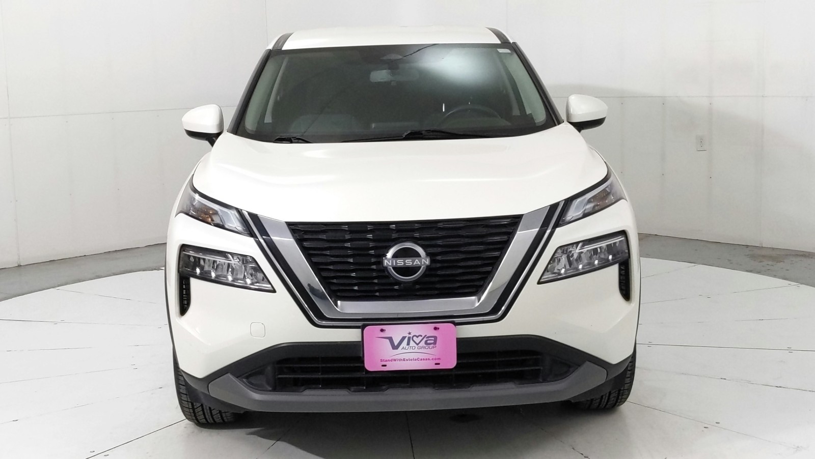 Used 2023 WHITE Nissan SV image 9