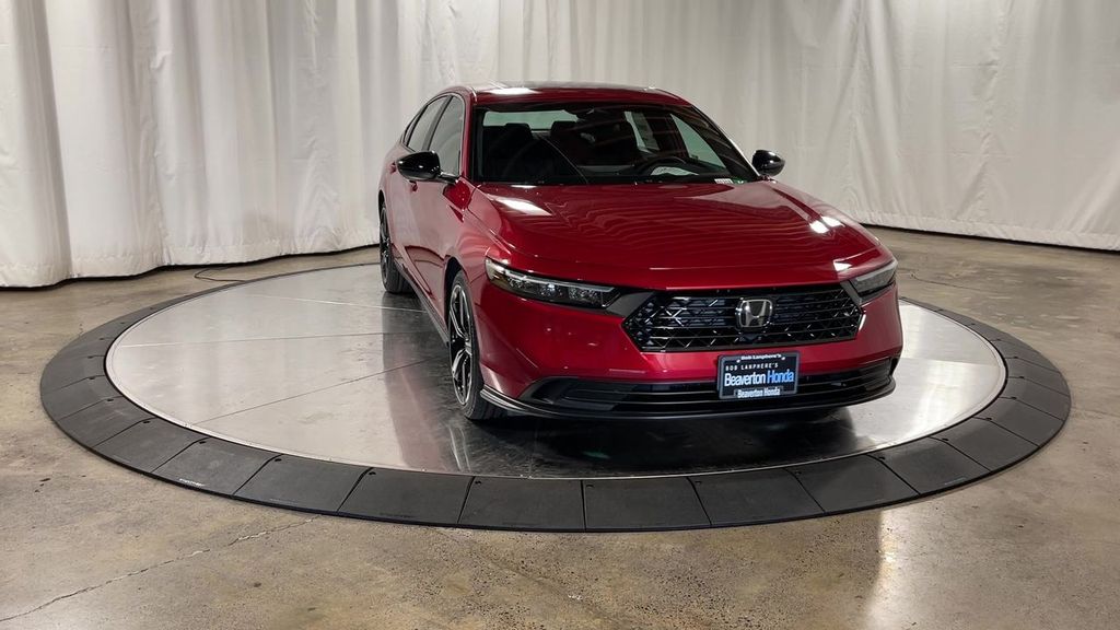 2023 Honda Accord Hybrid Sport photo 3