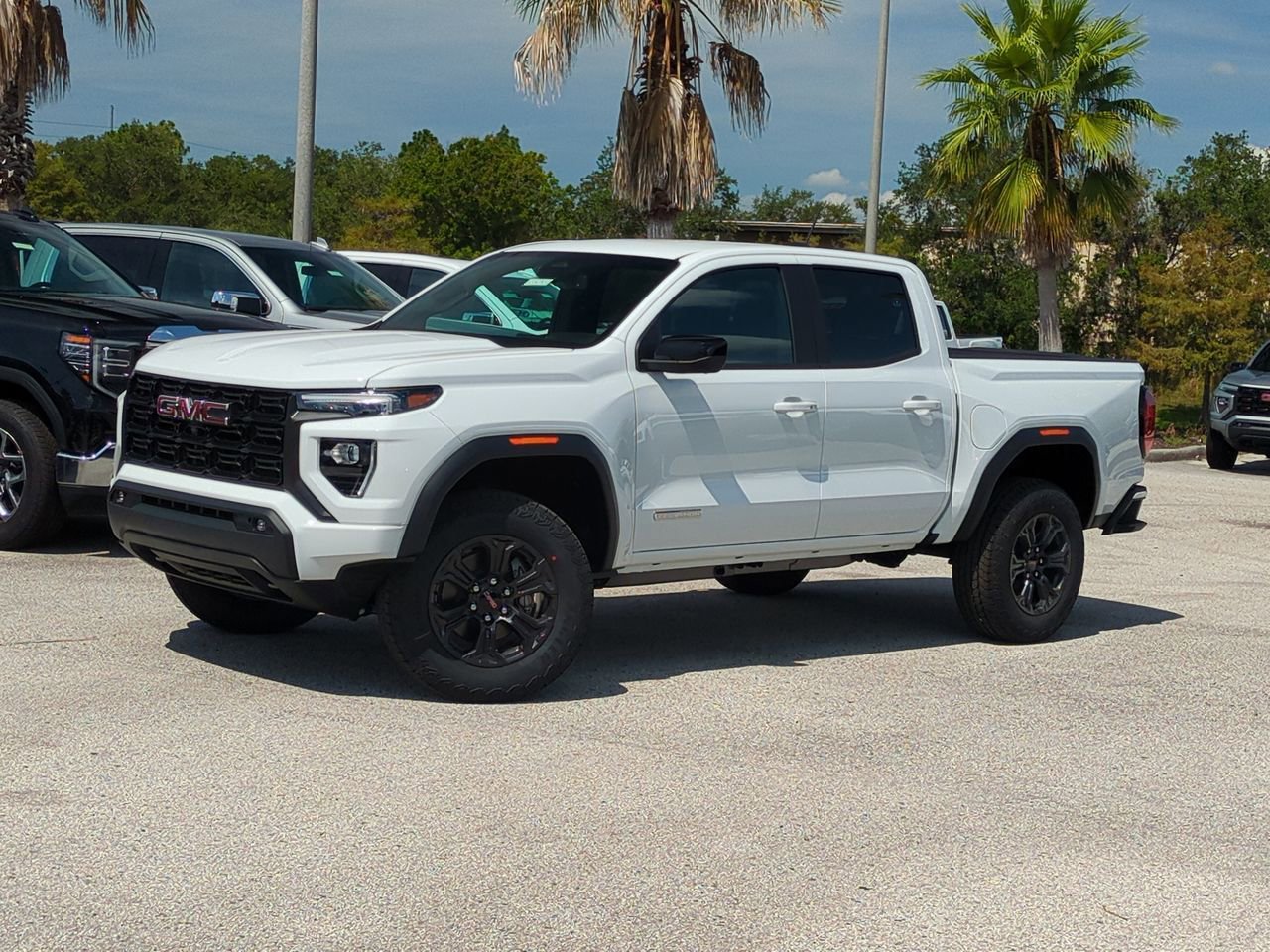 2025 GMC Canyon Elevation's photo