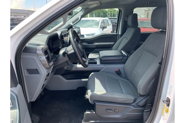 2024 Ford F-150 XLT photo 4