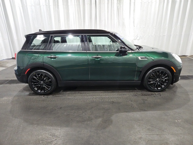 Used 2016 MINI Clubman Base with VIN WMWLN5C52G2E31358 for sale in Grants Pass, OR